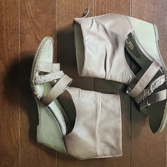Mjus Wedge Sandal - Picture 3 of 4
